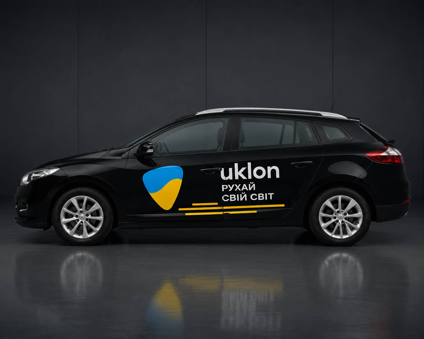 Renault Megane 3 збоку